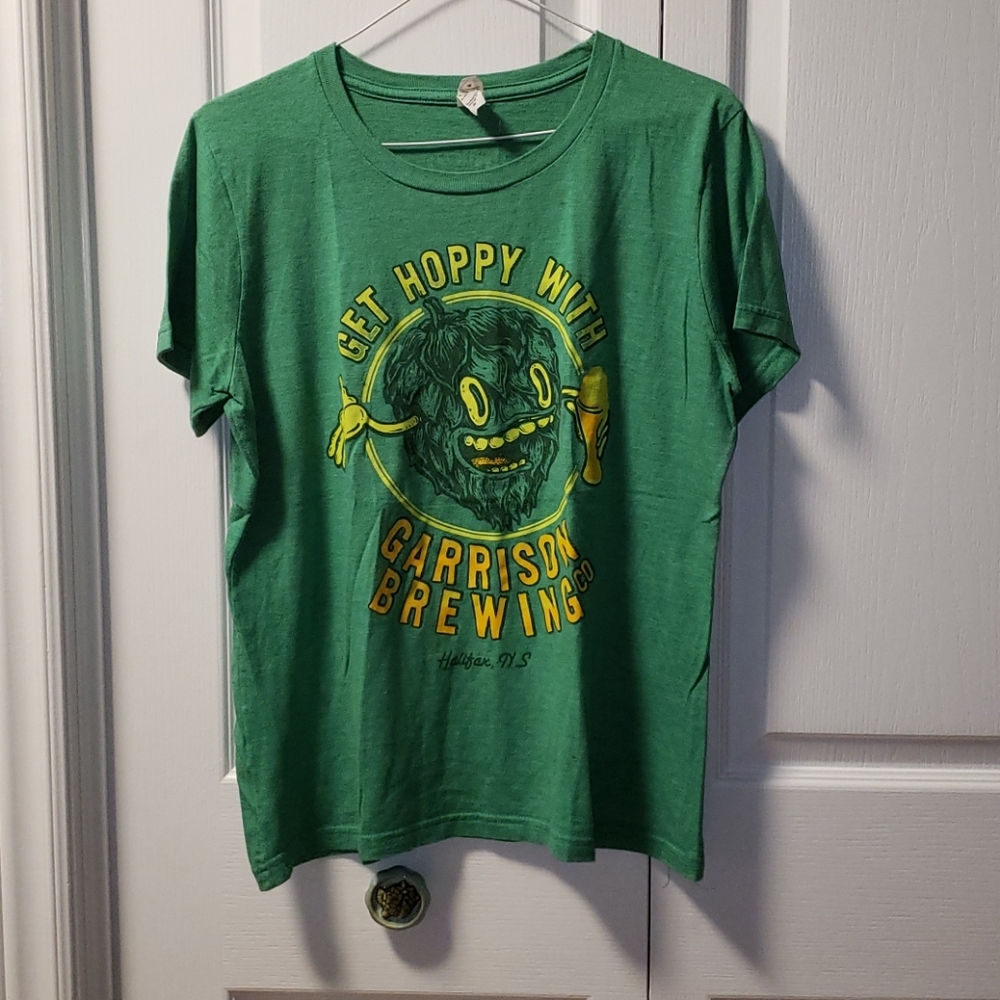 5/$20🕸 Garrison Brewery tee